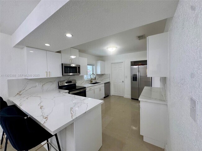 Building Photo - 12813 SW 20th St