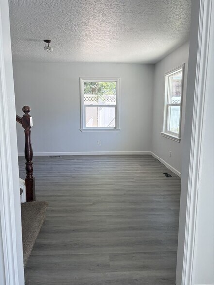 Building Photo - 174 S 600 E
