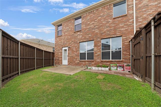 Building Photo - 9204 Sterling Gate Dr