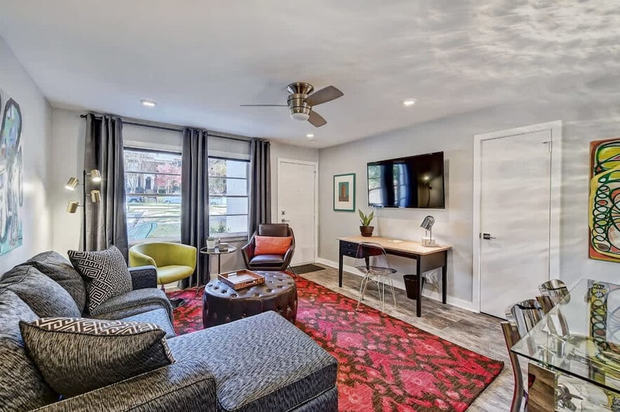 Building Photo - 510 Queens Rd