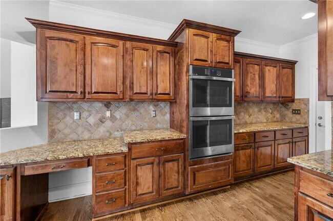 Building Photo - 1475 Boomer Cir