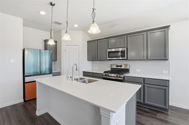 Building Photo - 9110 S Field Ln