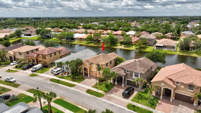 Building Photo - 2237 Newport Isles Blvd