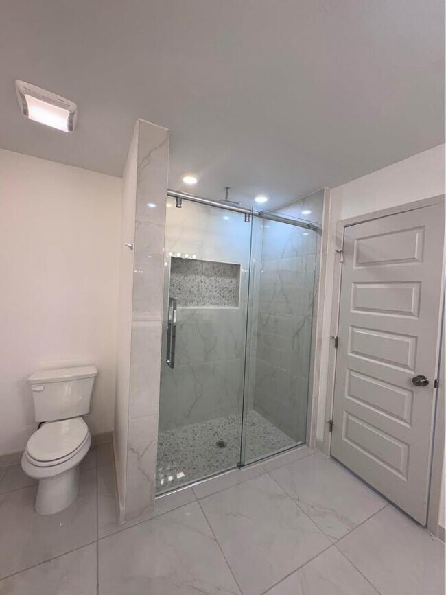 Building Photo - 3709 Birge St