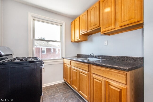 Building Photo - 23 Carpenter Terrace N