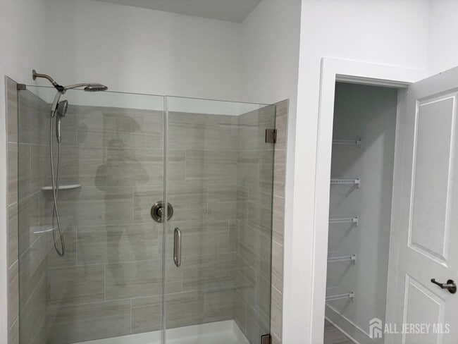 Building Photo - 1138 Vanderbergh Blvd