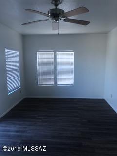 Building Photo - 308 E Alturas St