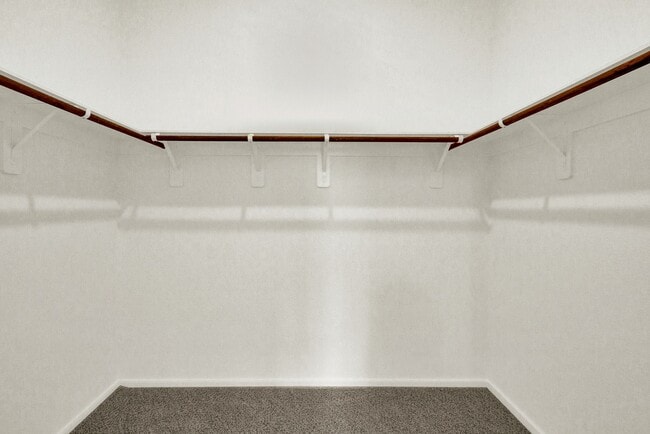 Building Photo - 5110 Sunvalley Bend Dr