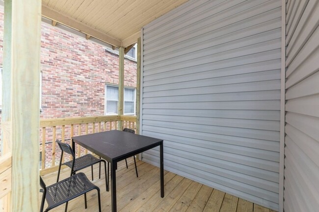 Building Photo - North Campus OSU Renovated Single Family H...