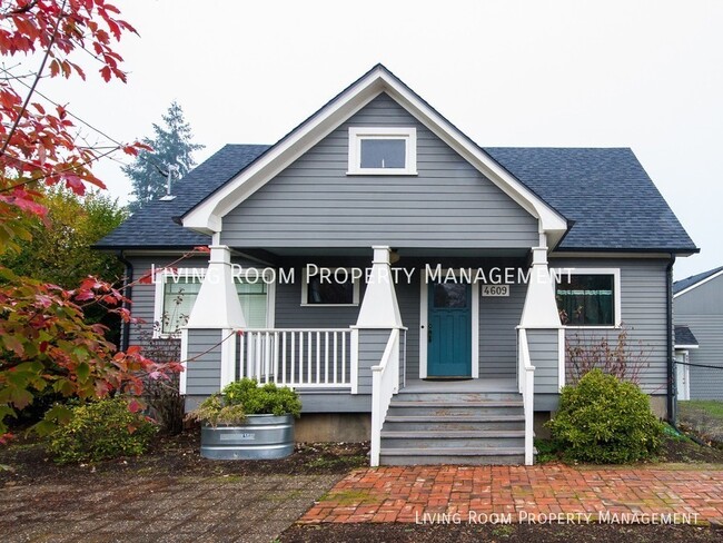 Primary Photo - 1926 Fully Remodeled Farmhouse with a Fenc...