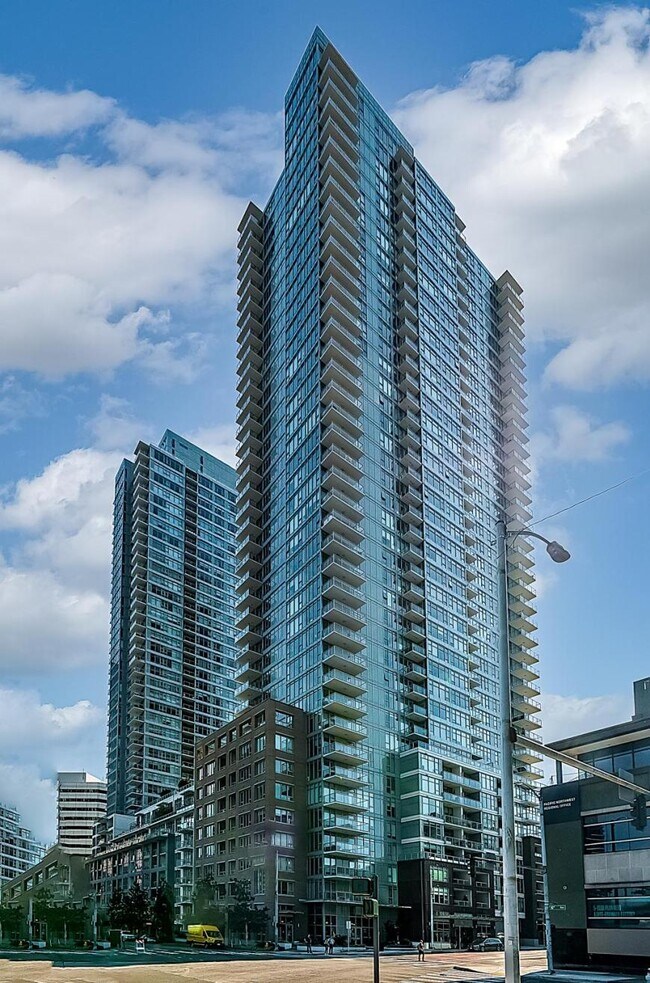 Building Photo - 2 bedroom in Seattle WA 98121