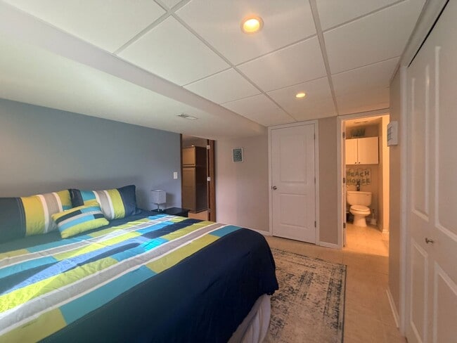 Building Photo - Furnished house for rent