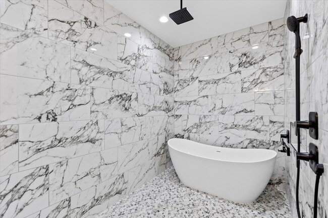 Building Photo - 10154 Joshua Blvd