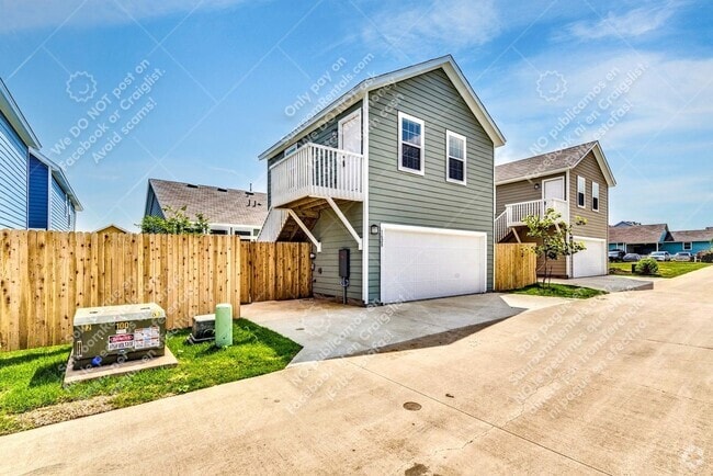 Building Photo - 1628 Arbor Knot Dr