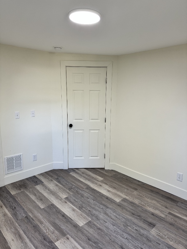 Building Photo - 509 N Elm St
