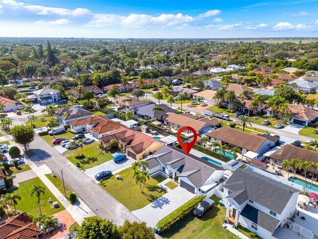 Building Photo - 15042 SW 149th Ct