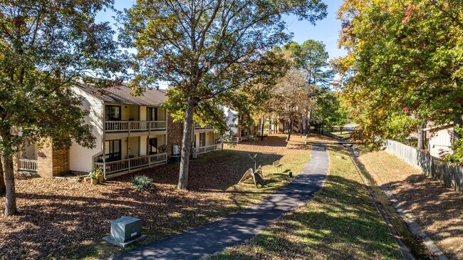 Building Photo - Maumelle Chic Condo