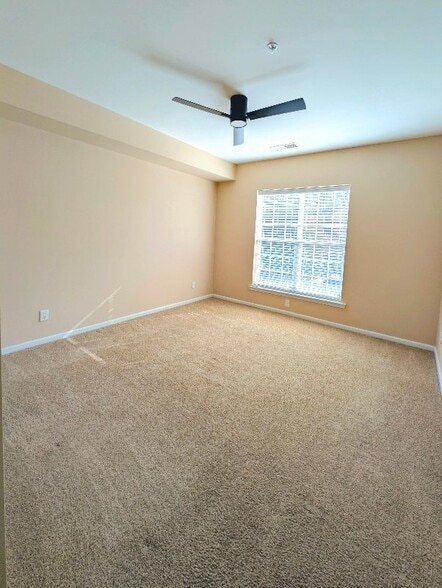 Building Photo - 15029 Santa Lucia Dr