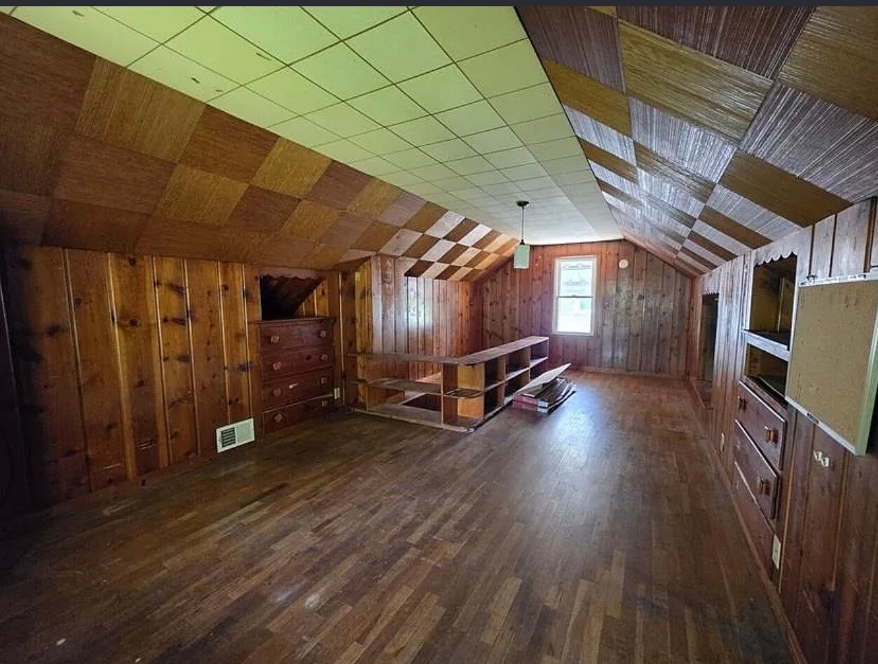 Building Photo - 318 E Philadelphia Blvd