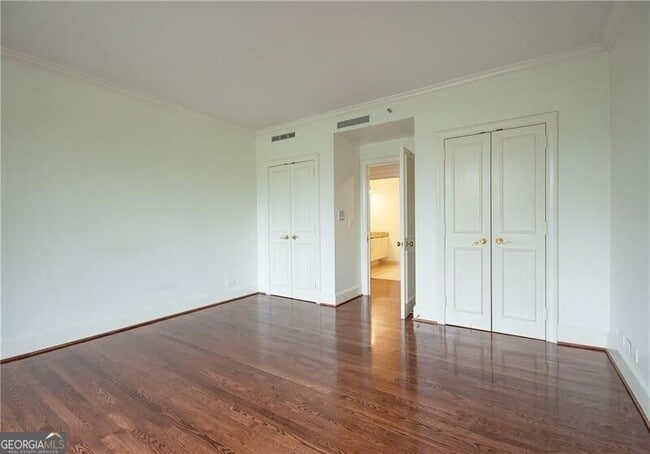 Building Photo - 2660 Peachtree Rd NW