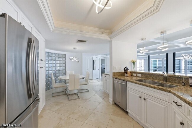 Building Photo - 4751 Gulf Shore Blvd N