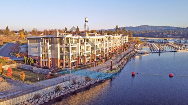 Building Photo - 355 W Waterside Dr