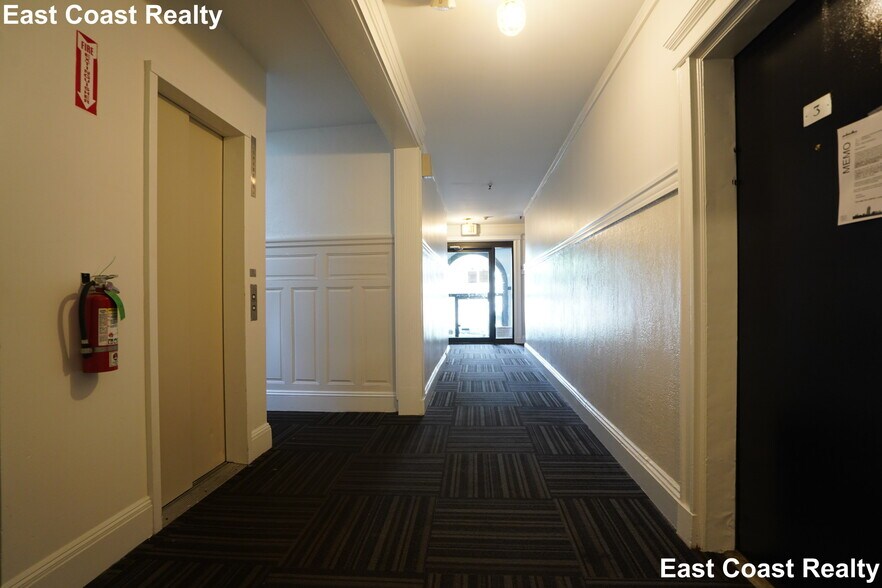 Building Photo - 1148 Commonwealth Ave