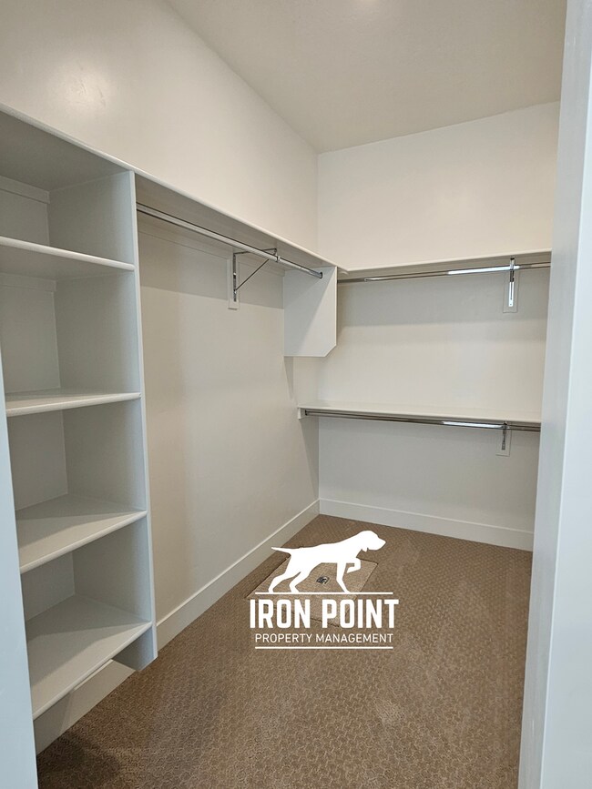 Building Photo - Brand New 4bed/3 bath home w/office, 2 car extended bay garage & all appliances included.