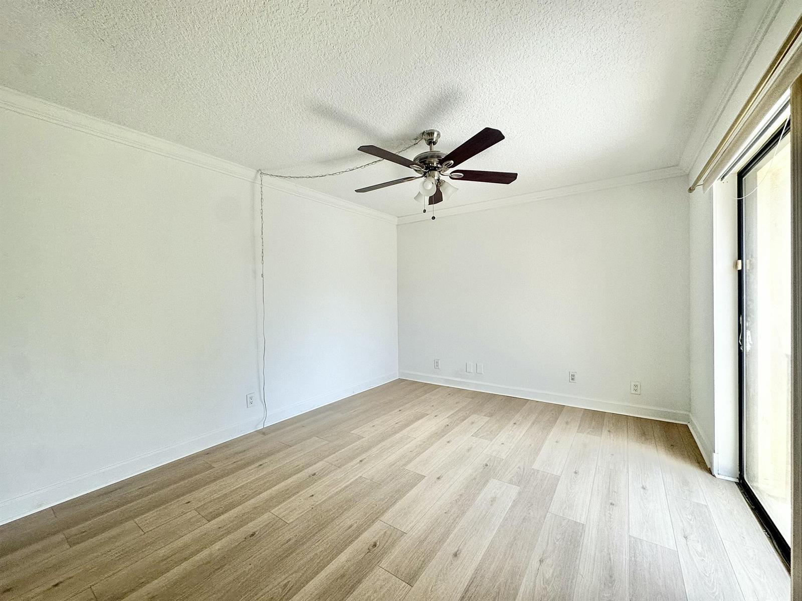 Building Photo - 173 Lake Arbor Dr