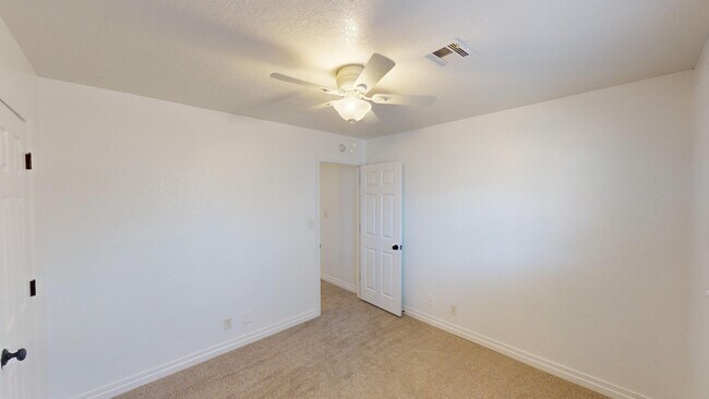 Building Photo - 3316 Eagle Ct