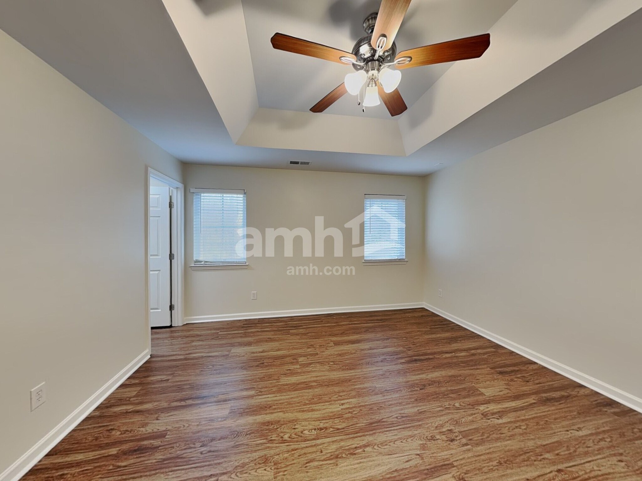 Building Photo - 1019 Canopy Dr