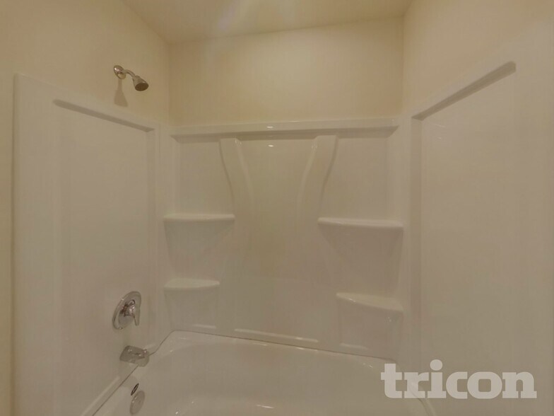 Building Photo - 304 Trulove Ln