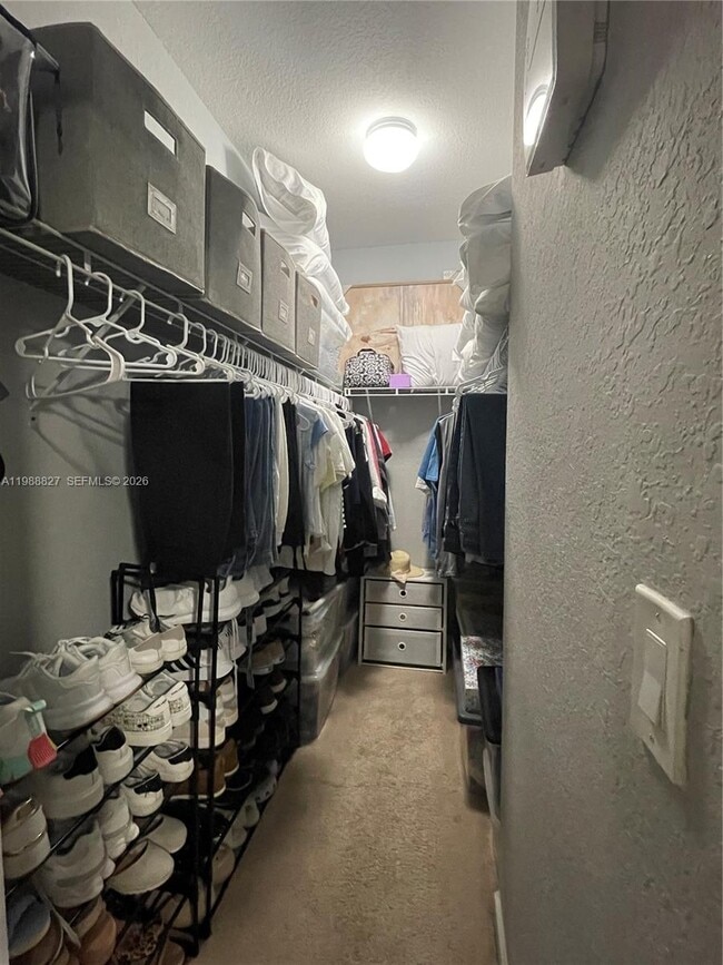 Building Photo - 16963 SW 92nd St