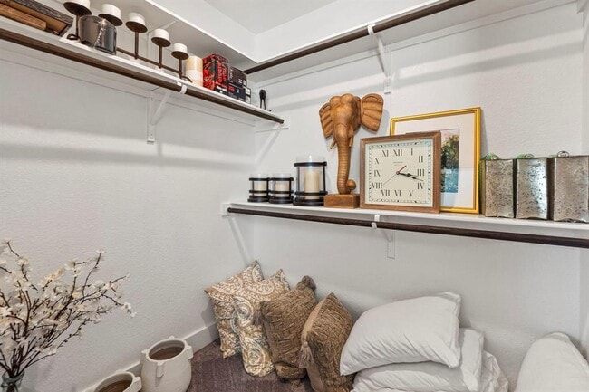 Building Photo - 7505 Belfair Ter