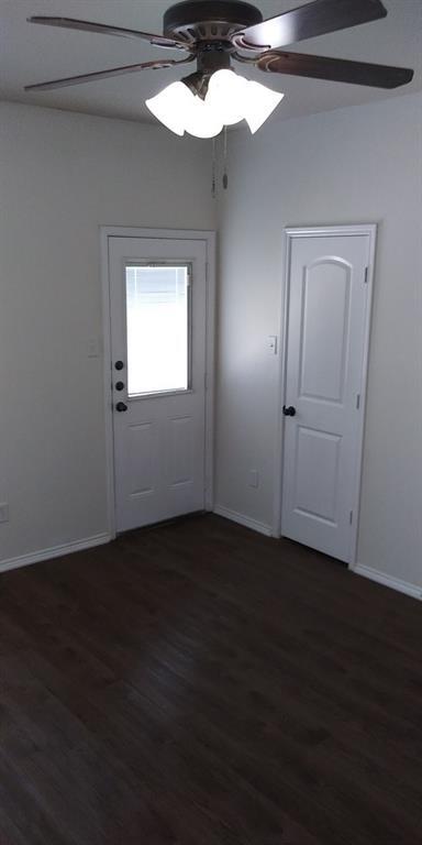 Building Photo - 1428 Ravenwood Dr