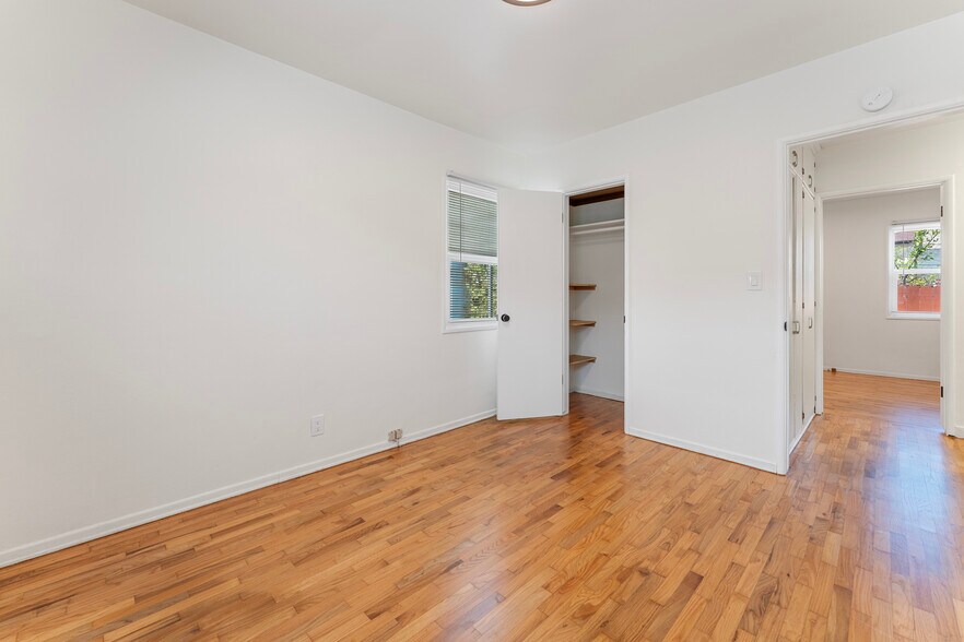 Building Photo - 12935 Greene Ave