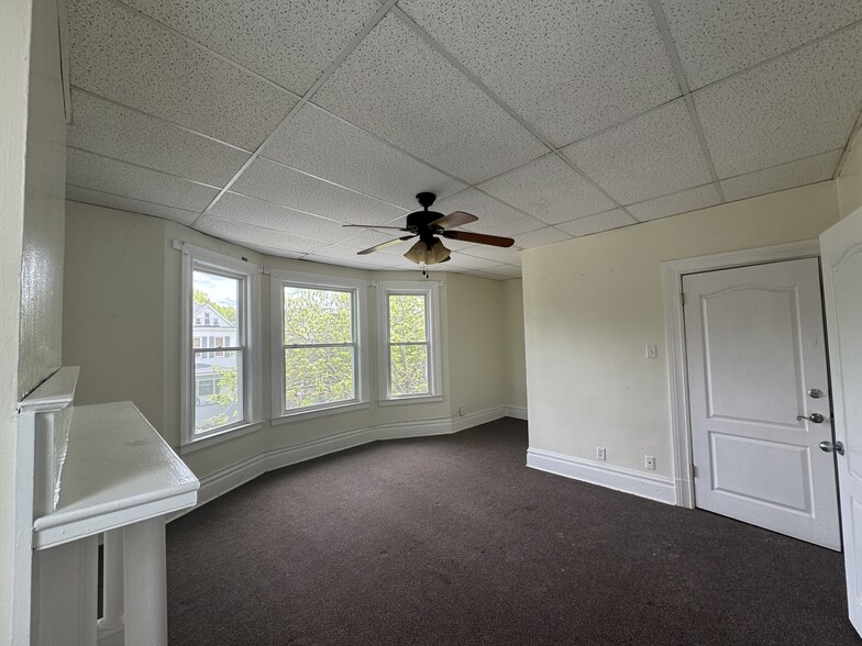 Front Bedroom - 38 Walnut Ave
