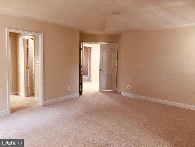 Building Photo - 8533 Gallahan Ct