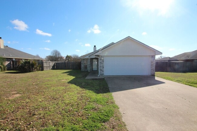 Primary Photo - Coming Soon: Stunning 3 Bedroom Home in Bu...