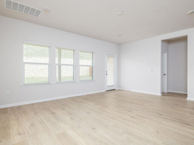 Building Photo - 2704 Indian Clover Trl