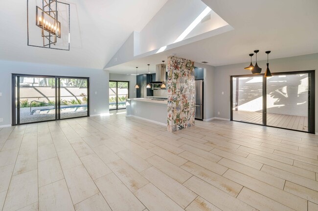 Building Photo - 21356 Sonesta Way