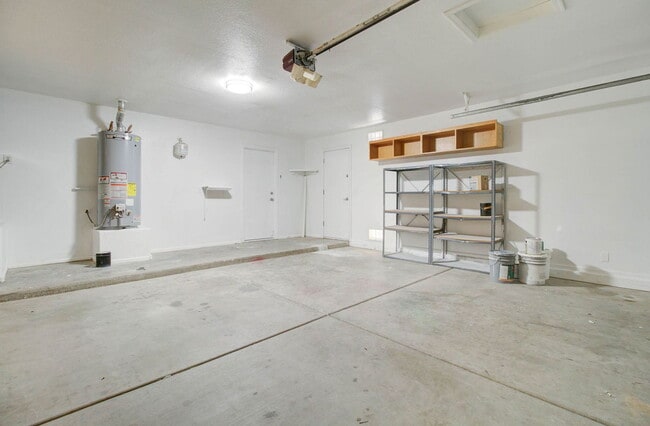 Building Photo - 16745 W Fillmore St