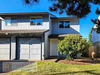 Building Photo - 3022 SE 38th Ct