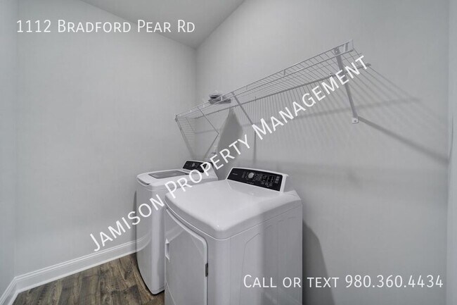 Building Photo - 1112 Bradford Pear Rd