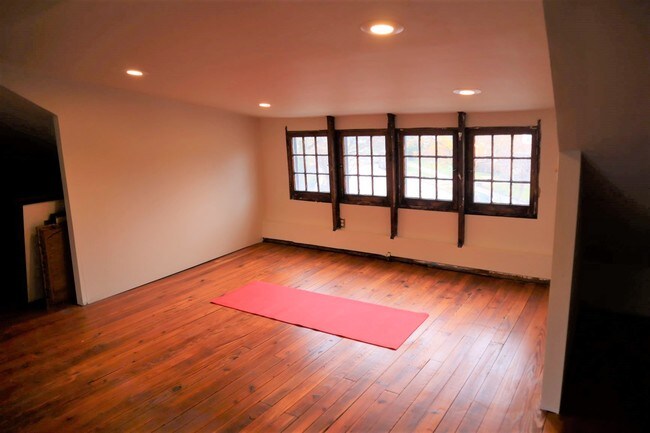 Building Photo - 1509 Gallatin St NW