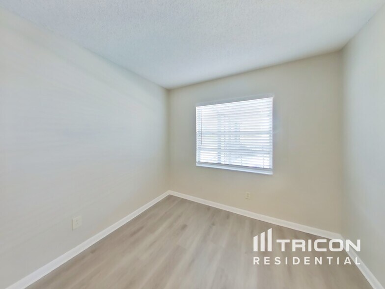 Building Photo - 5311 Starhill Pl