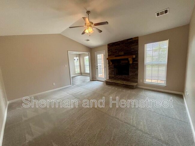 Building Photo - 636 Bridgton Dr