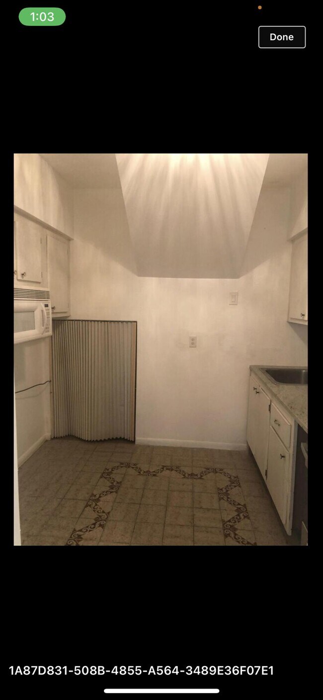 Building Photo - 301 Ocean Dr