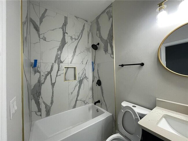 Building Photo - 29 Cornwall St