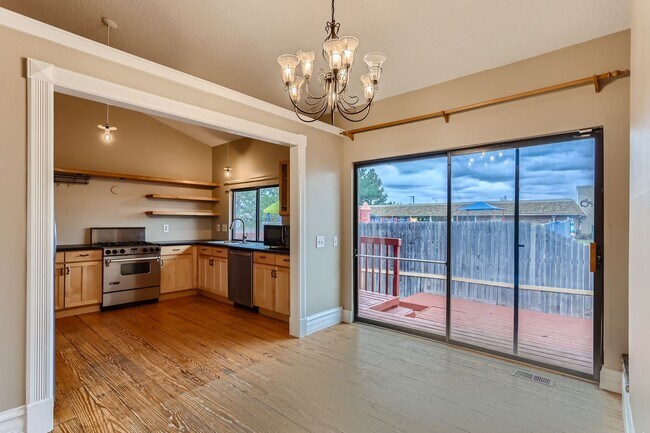 Building Photo - 5 bedroom Home in Cherry Creek School District! Great location- low maintenance yard! $500 off 1s...